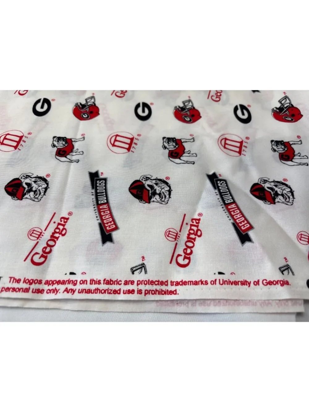University of Georgia Bulldogs Logo Print Cotton Fabric 24x42
